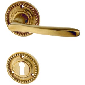 Türbeschlag matt gold aus Messing patiniert ergonomische Form